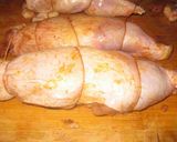 Foto del paso 2 de la receta: Muslo y contramuslo relleno con bacon