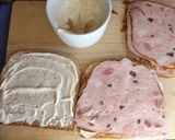 Foto del paso 1 de la receta Sándwich de galantina de pollo y lacón con berros
