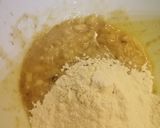 Gambar langkah 2 resipi Cekodok pisang.