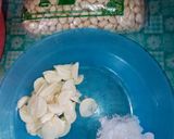 Foto langkah ke 1 dari resep Kacang bawang uno.