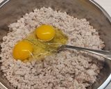 Foto langkah ke 3 dari resep Kembang tahu gulung isi talas.