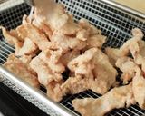 Foto langkah ke 4 dari resep Ayam Kuluyuk Krispi Devina Hermawan.