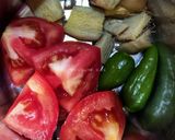 বাঁধাকপি ও মটরশুঁটি দিয়ে কাতলা মাছের ঝোল(katla macher jhol recipe in Bengali) রেসিপি ধাপ - 2 ছবি