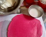 A picture of step 6 of Vanilla Heart cookies Nutella cookies.
