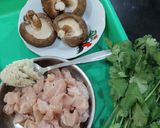 Foto langkah ke 1 dari resep Tumis Ayam Jamur Daun KETUMBAR (657).