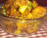आलू और फूलगोभी की सब्जी (Aloo aur phoolgobhi ki sabzi recipe in Hindi) रेसिपी चरण 4 फोटो