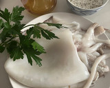 Foto del paso 1 de la receta: Guisado de sèpia