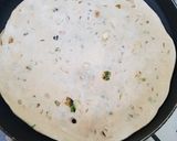 A picture of step 4 of Potatoes paratha.