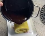 Foto del passaggio 10 della ricetta Rotolo al mandarino cioccolato e pistacchio