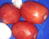 A picture of step 1 of Pizza Tomato sauce.