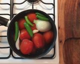 Foto del paso 1 de la receta: Salsa Roja para Chilaquiles o Enchiladas | Chile Serrano