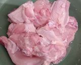 Foto langkah ke 1 dari resep Ayam Goreng Serundeng.
