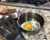Foto del paso 2 de la receta: Huevos Sorpresa en la cueva a la Sonorense