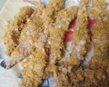 A picture of step 7 of Crispy Zinger strips.