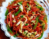 शेज़वान नूडल्स (Schezwan noodles recipe in Hindi) रेसिपी चरण 8 फोटो
