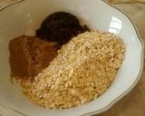 Foto del paso 1 de la receta: Bombones de Avena y Algarroba