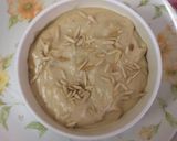 A picture of step 2 of Besan halwa (gram flour).