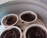 A picture of step 7 of Steamed chocolava cake.