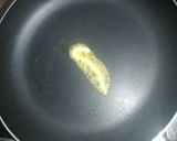 A picture of step 4 of Easy Nigerian yummy pancake🥞.