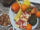 سلطة الفواكه الطرية والجافة