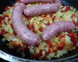 Foto del paso 3 de la receta: Salsa de tomate con salchicha parrillera