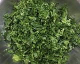 A picture of step 1 of Spinach Saag.