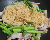 普羅旺斯青醬海鮮蘆筍義大利麵的食譜步驟3照片