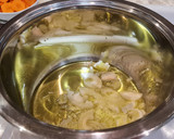 Foto del paso 2 de la receta: Crema de berenjenas, calabacín, patatas y zanahorias