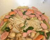 Foto langkah ke 2 dari resep Capcay With Jamur Enoki dan Jamur Kancing.