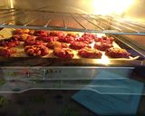 Foto langkah ke 6 dari resep Red Velvet Chruncy Cookies.