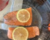 A picture of step 1 of Baked Salmon with spinach and mushroom.