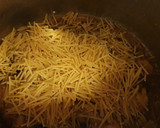 Foto del paso 6 de la receta: Fideos con costilla