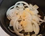 Foto del paso 3 de la receta Carrilleras ibéricas en salsa de manzana y frutos secos