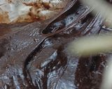 Foto langkah ke 5 dari resep Triple Chocolate Brownies.
