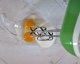 Foto del passaggio 2 della ricetta Torta Soffice allo Yogurt Greco con Mirtilli Caldi