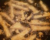 A picture of step 2 of French Fries Pakore.