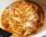 A picture of step 3 of Chili Crab-Style Spicy Egg Soup Ramen.