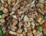 Foto langkah ke 4 dari resep Tumis Tempe dan Ikan Asin Jambal Roti.
