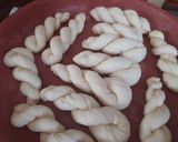 Foto langkah ke 7 dari resep Twisted korean Doughnut.