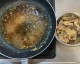 A picture of step 5 of Teriyaki Chicken Rice Bowl with Egg.
