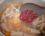 Foto langkah ke 5 dari resep Sup tomat sosis.