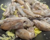 Foto del paso 3 de la receta: Chipirones de la Ría en su tinta