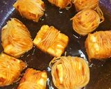 A picture of step 5 of Paneer Sutali Bomb.