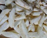 A picture of step 4 of Apple fries with tea.