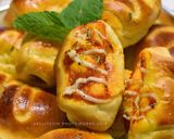 Foto langkah ke 8 dari resep Roti Unyil isi sosis.