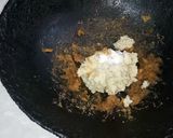 A picture of step 5 of Jowar and chikoo pie.