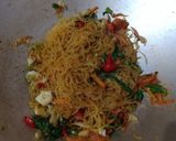 Foto langkah ke 9 dari resep Bihun goreng.