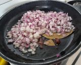 A picture of step 1 of Paneer bhurji.