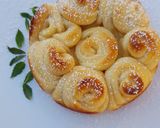A picture of step 5 of Rose Rolls.