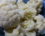 Foto del paso 2 de la receta: Coliflor con patata, ajo y pimentón🙂🍽